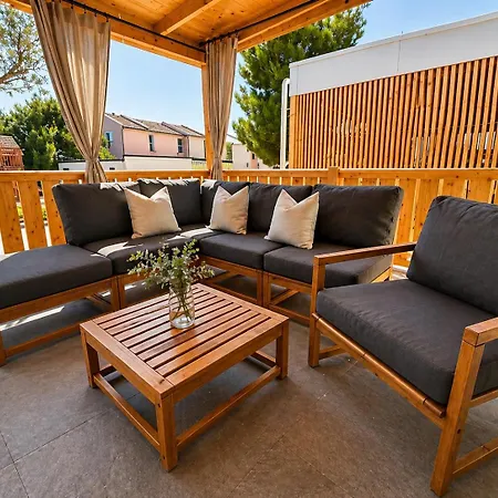 Holiday home Aurea Lux