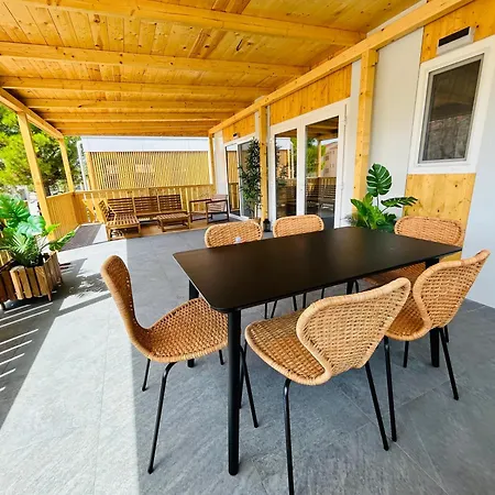 Aurea Lux Feriehus *